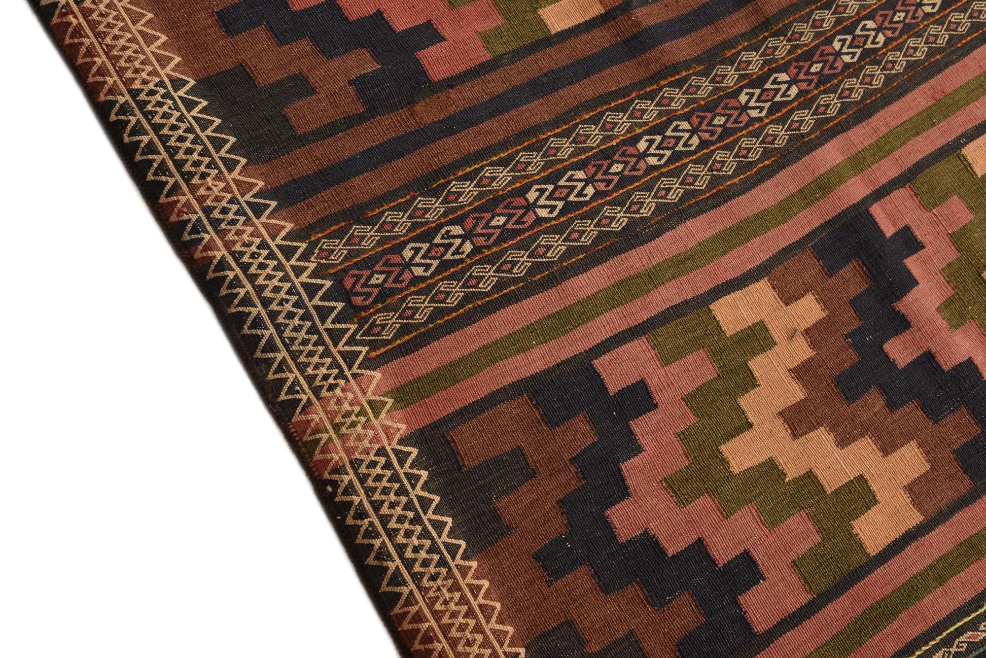 6' 10 x 13' 6 Hand Woven Kilim Fars Wool Rug