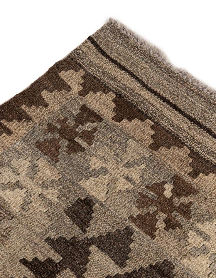 Detail image of 3' 2 x 4' 9  Hand Woven Kilim Maymana Wool Rug