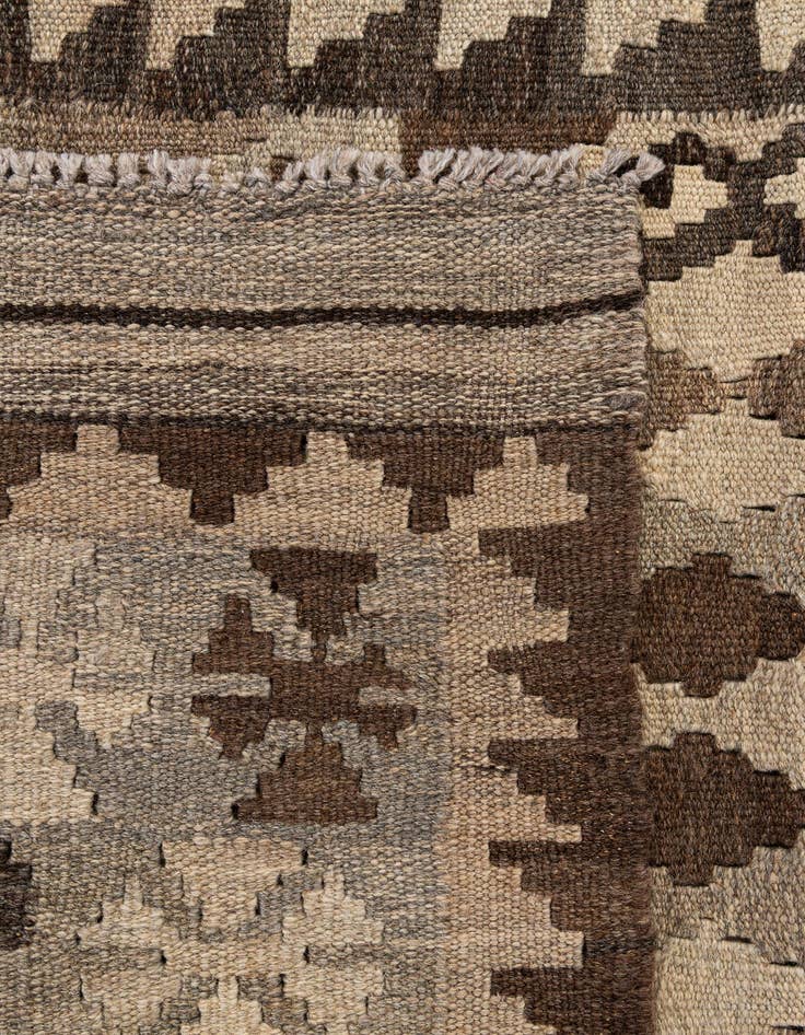 Detail image of 3' 2 x 4' 9  Hand Woven Kilim Maymana Wool Rug
