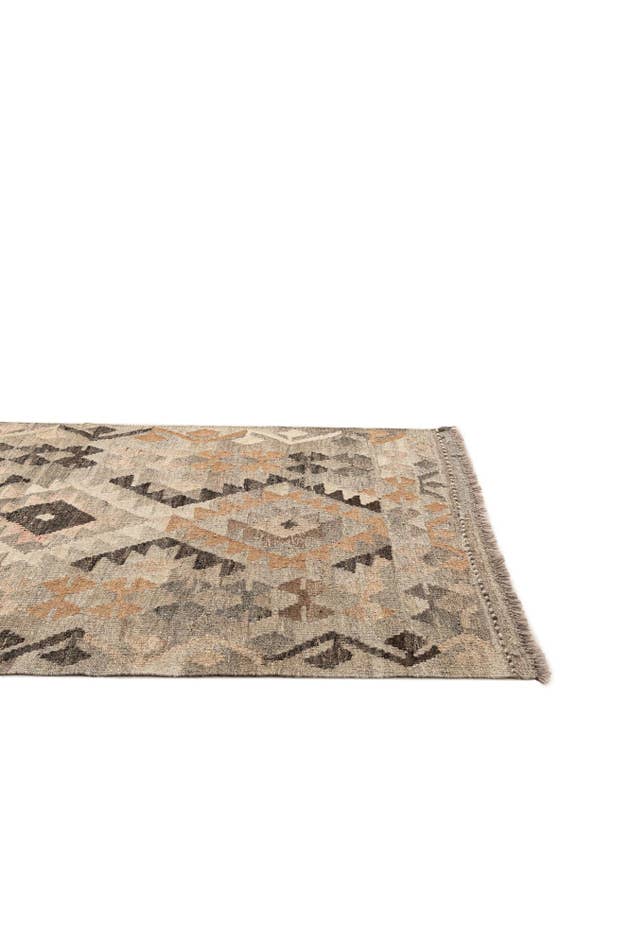 Detail image of 3' 2 x 5' 3 Hand Woven Kilim Maymana Wool Rug