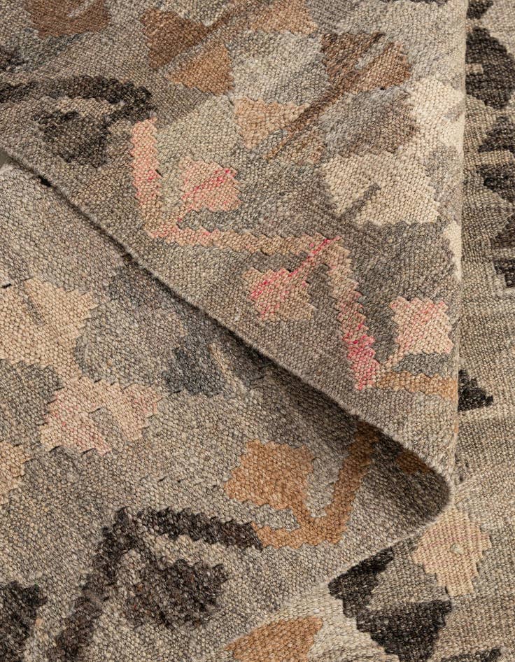 Detail image of 3' 2 x 5' 3  Hand Woven Kilim Maymana Wool Rug