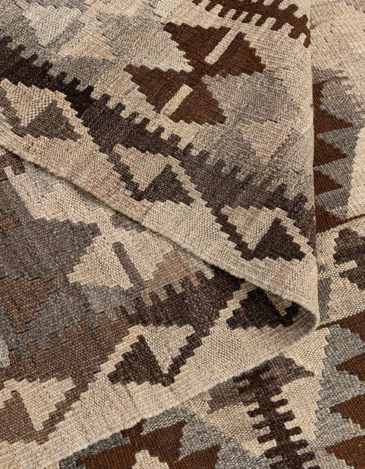 Detail image of 4' 5 x 7' 3  Hand Woven Kilim Maymana Wool Rug