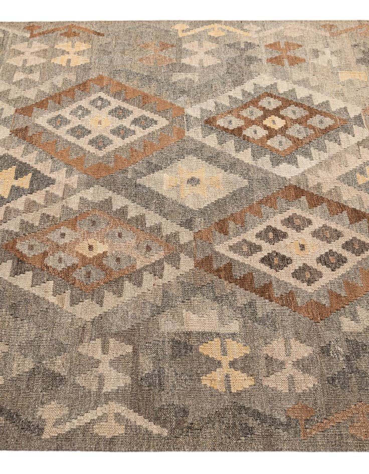 Detail image of 4' 6 x 6' 8 Hand Woven Kilim Maymana Wool Rug