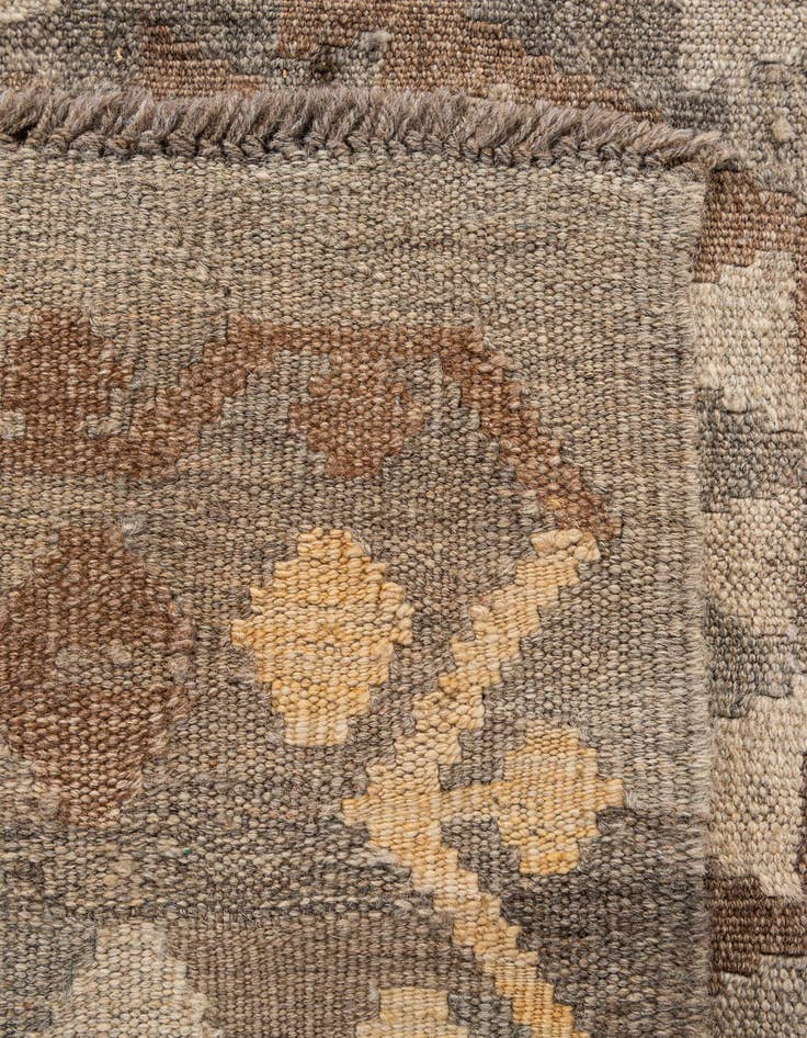 Detail image of 5' 2 x 6' 6  Hand Woven Kilim Maymana Wool Rug