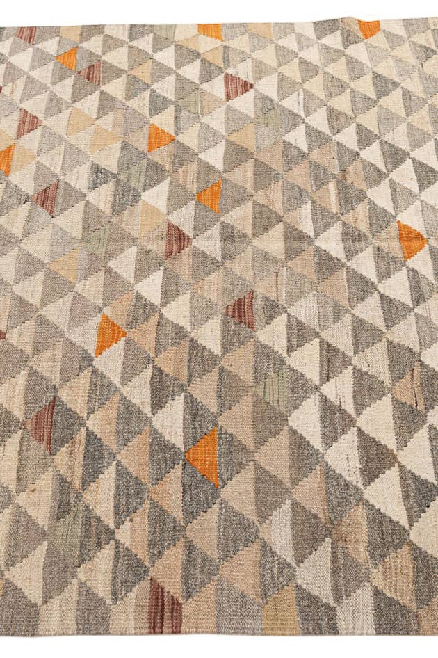 Detail image of 5' x 6' 8 Hand Woven Kilim Maymana Wool Rug