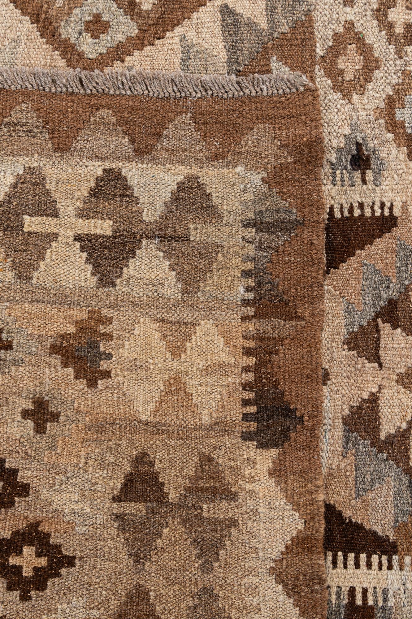 5' x 6' 6 Hand Woven Kilim Maymana Wool Rug