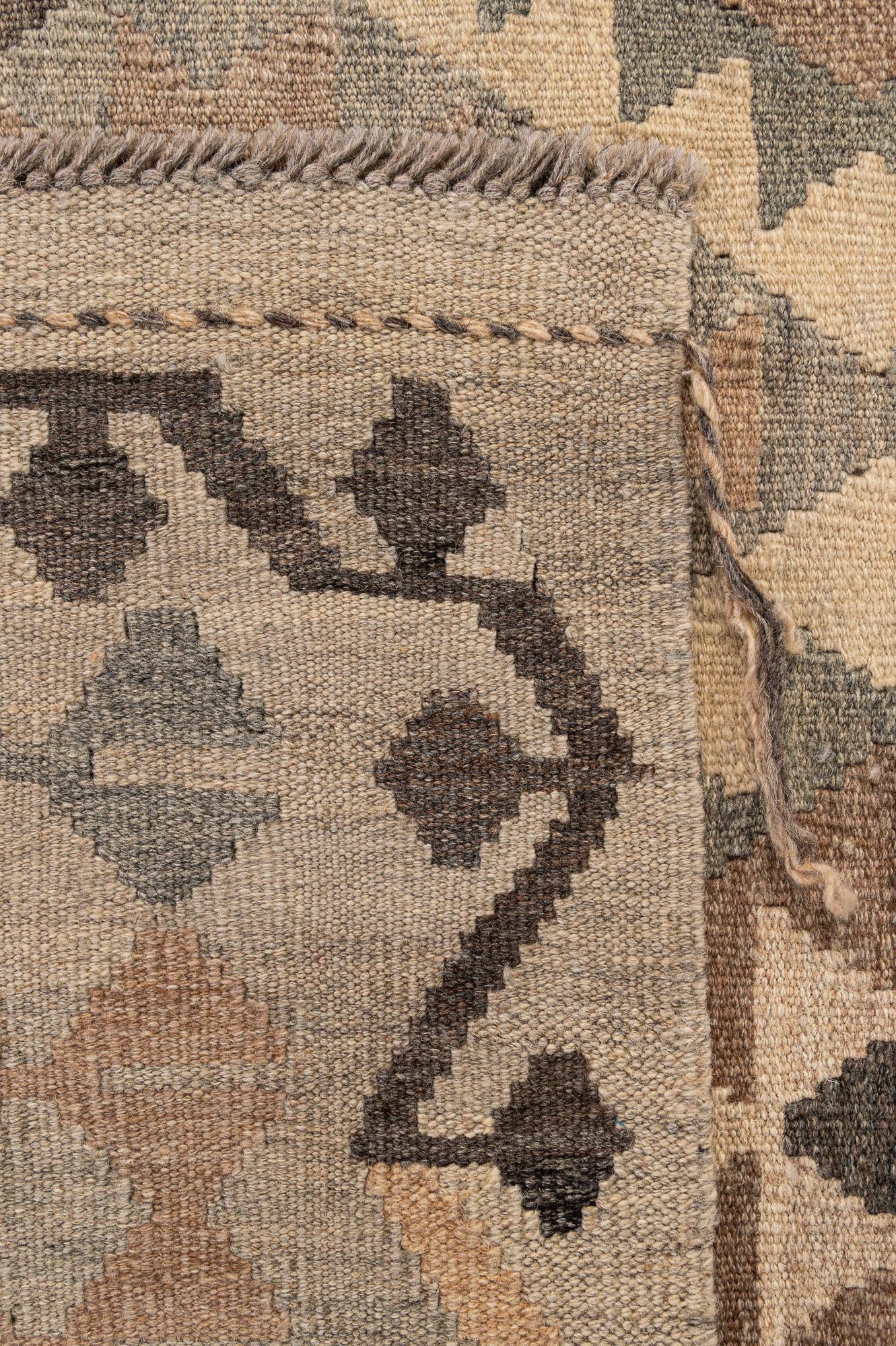 4' 11 x 6' 10 Hand Woven Kilim Maymana Wool Rug