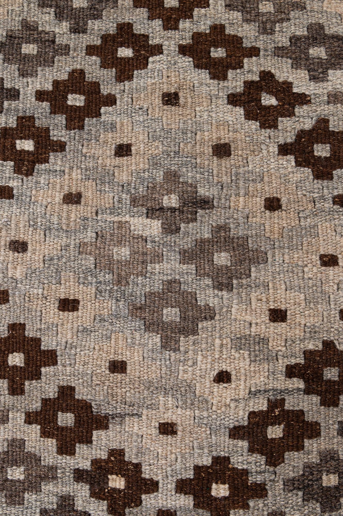 5' x 6' 7 Hand Woven Kilim Maymana Wool Rug