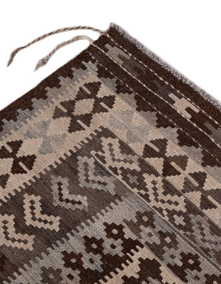 Detail image of 5' x 6' 7  Hand Woven Kilim Maymana Wool Rug