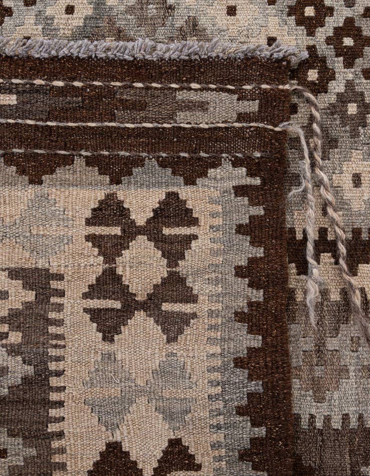 Detail image of 5' x 6' 7  Hand Woven Kilim Maymana Wool Rug