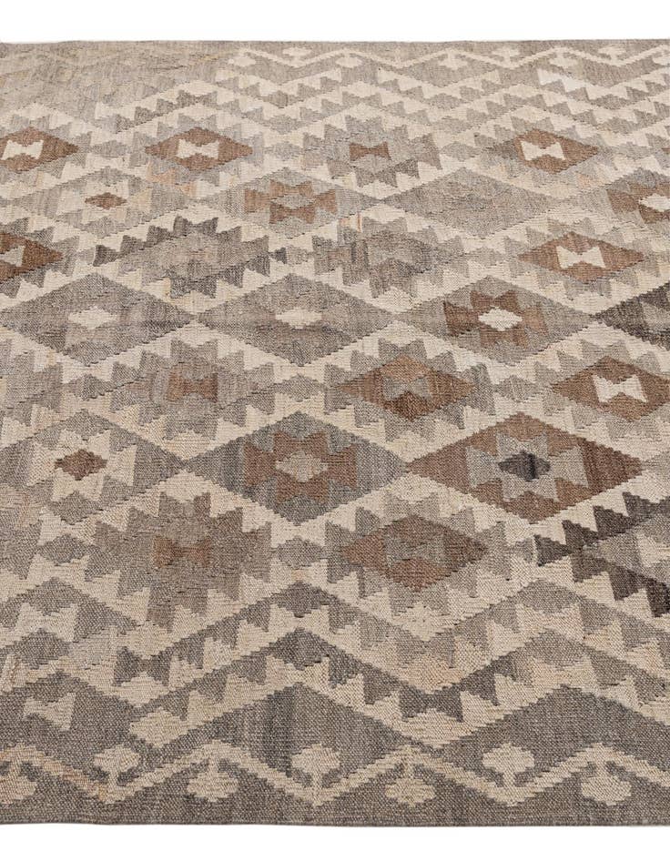 Detail image of 5' 4 x 6' 7 Hand Woven Kilim Maymana Wool Rug