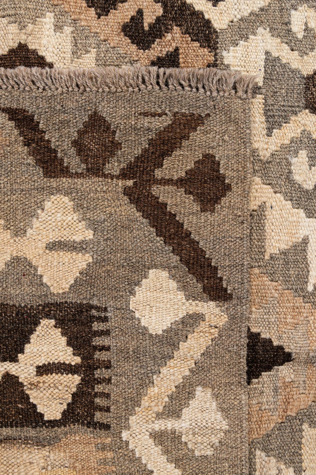 5' 2 x 6' 7 Hand Woven Kilim Maymana Wool Rug