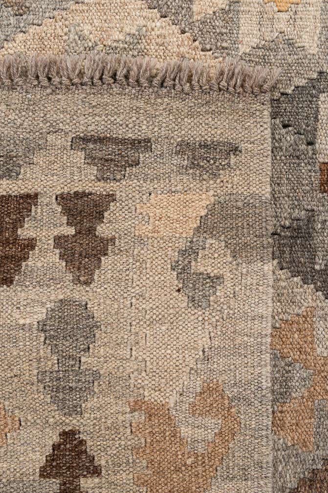 5' 5 x 6' 8 Hand Woven Kilim Maymana Wool Rug