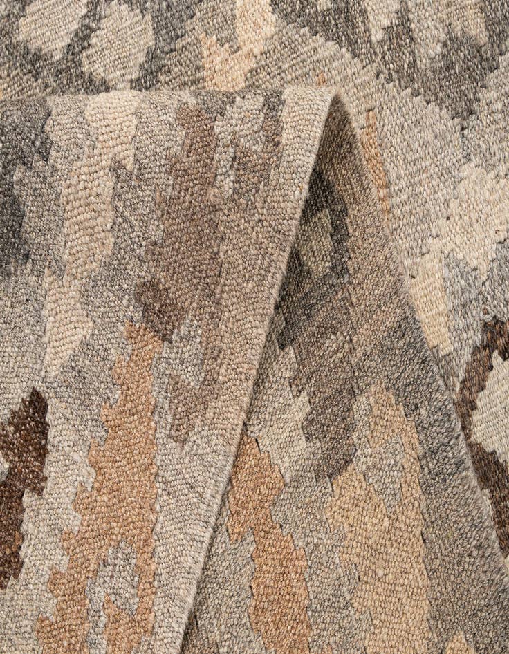 Detail image of 5' 5 x 6' 8  Hand Woven Kilim Maymana Wool Rug