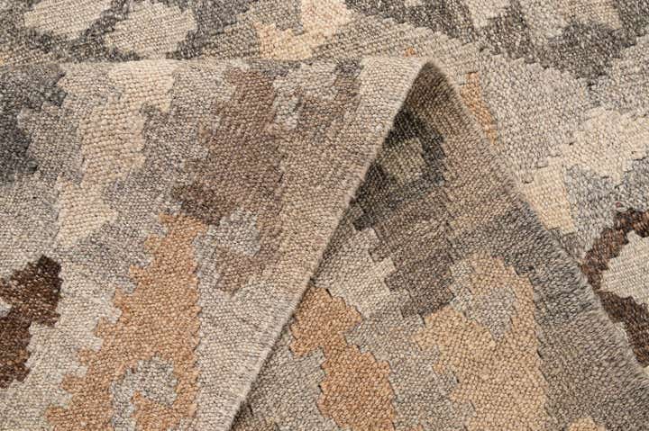 5' 5 x 6' 8 Hand Woven Kilim Maymana Wool Rug