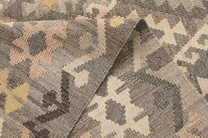 5' 4 x 6' 8 Hand Woven Kilim Maymana Wool Rug