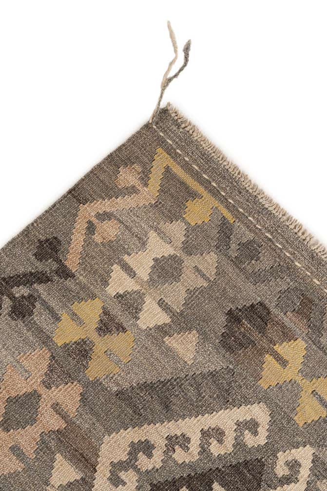 5' 4 x 6' 8 Hand Woven Kilim Maymana Wool Rug