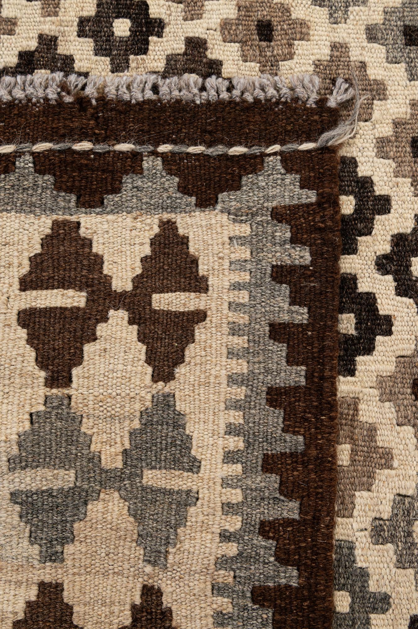 5' 4 x 6' 9 Hand Woven Kilim Maymana Wool Rug