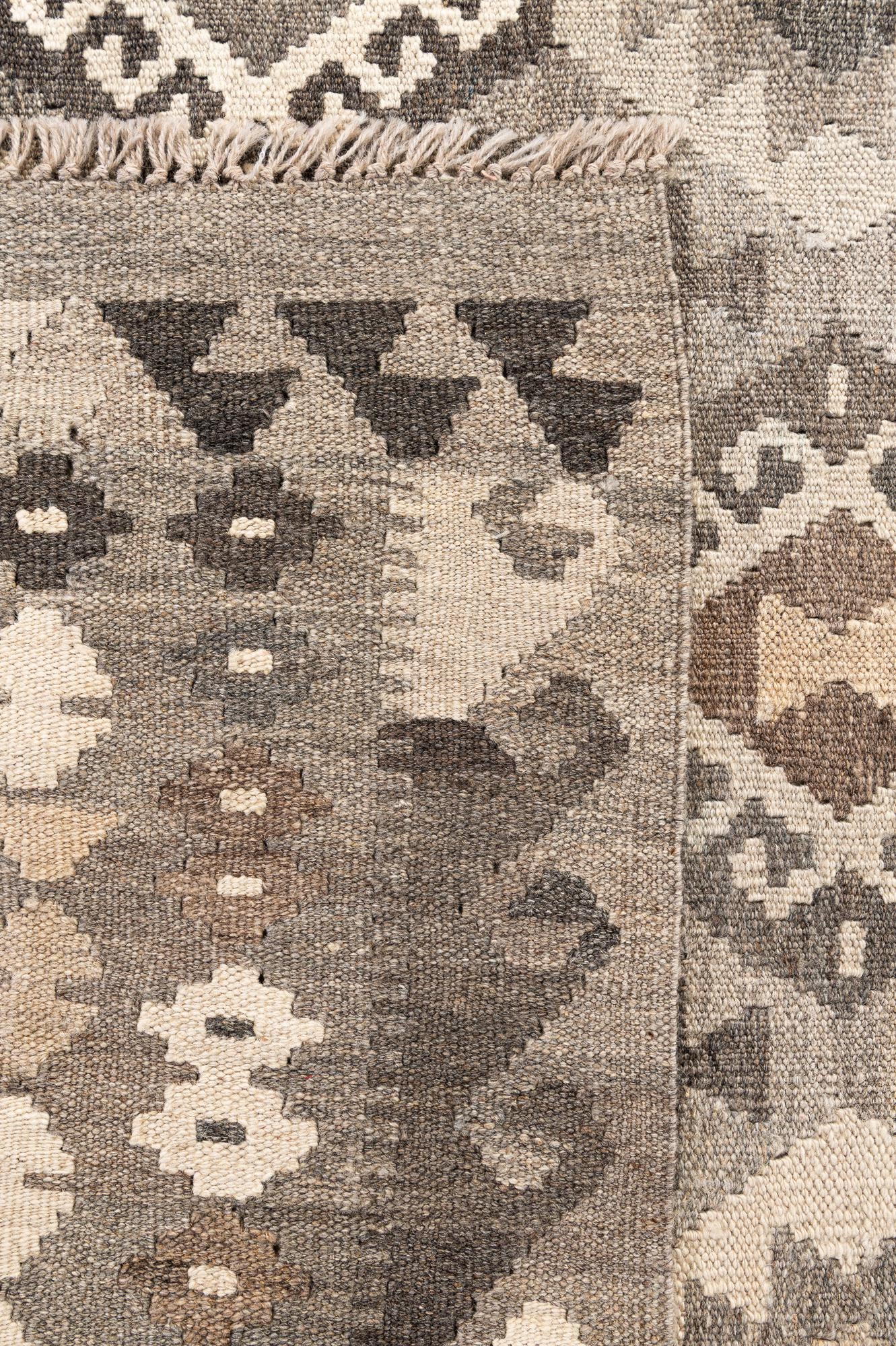 6' 1 x 8' 1 Hand Woven Kilim Maymana Wool Rug