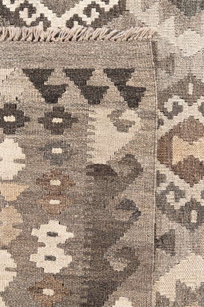 6' 1 x 8' 1 Hand Woven Kilim Maymana Wool Rug