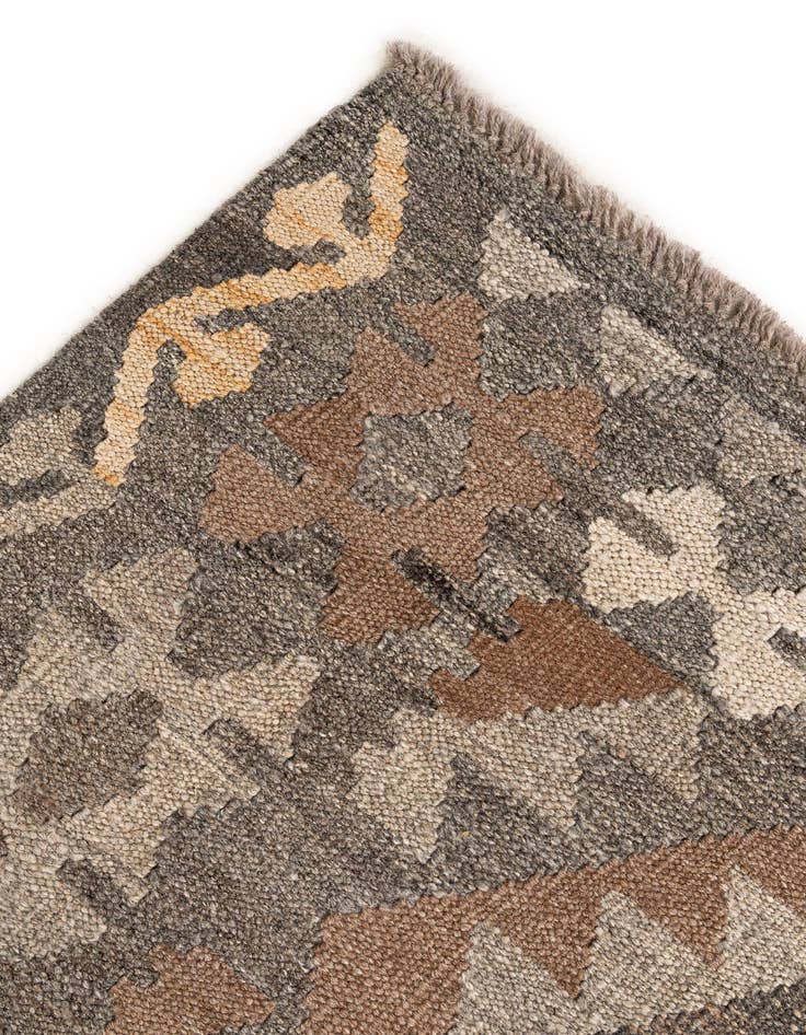 Detail image of 5' 9 x 8' 1  Hand Woven Kilim Maymana Wool Rug