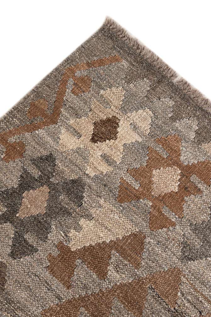 5' 9 x 8' 4 Hand Woven Kilim Maymana Wool Rug