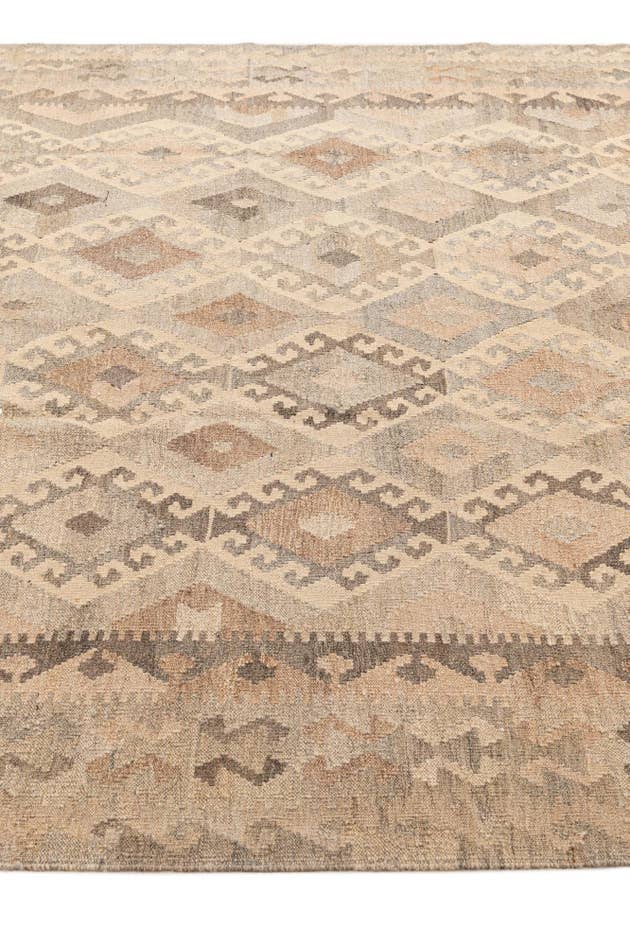 Detail image of 6' 9 x 10' Hand Woven Kilim Maymana Wool Rug