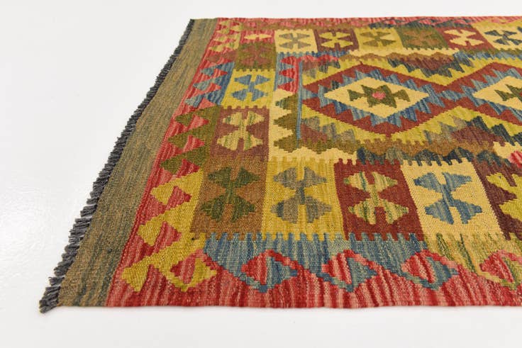 Detail image of 3' 2 x 4' 10 Hand Woven Kilim Maymana Wool Rug