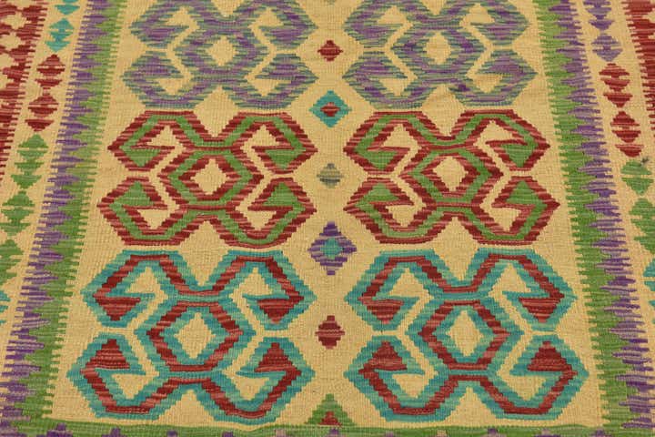 5' 5 x 6' Hand Woven Kilim Maymana Wool Rug