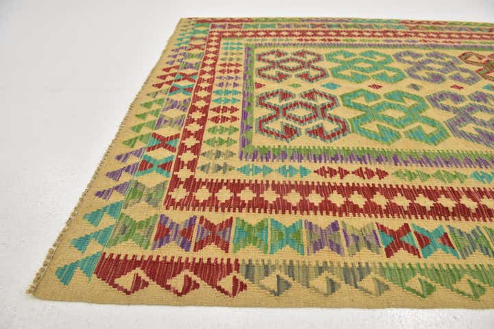 5' 5 x 6' Hand Woven Kilim Maymana Wool Rug