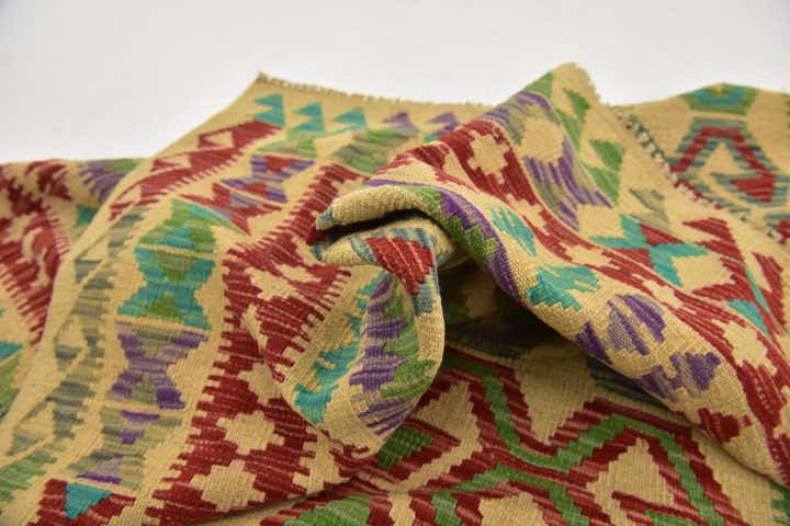 5' 5 x 6' Hand Woven Kilim Maymana Wool Rug
