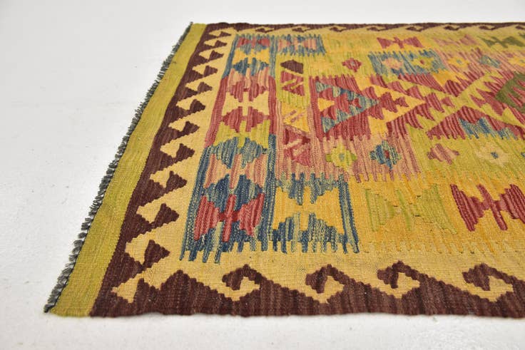 Detail image of 3' 5 x 5' 2 Hand Woven Kilim Maymana Wool Rug
