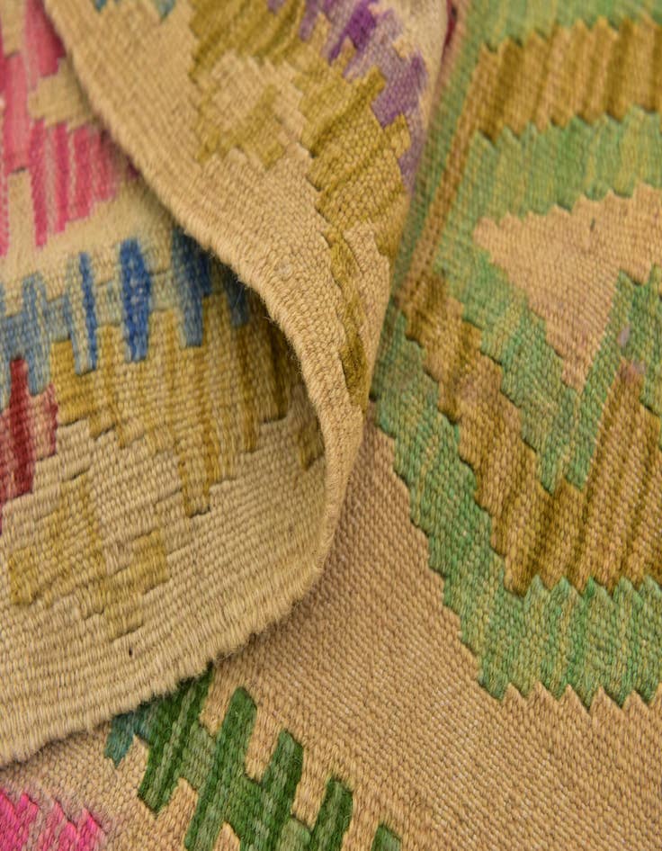 Detail image of 4' 9 x 6' 7  Hand Woven Kilim Maymana Wool Rug