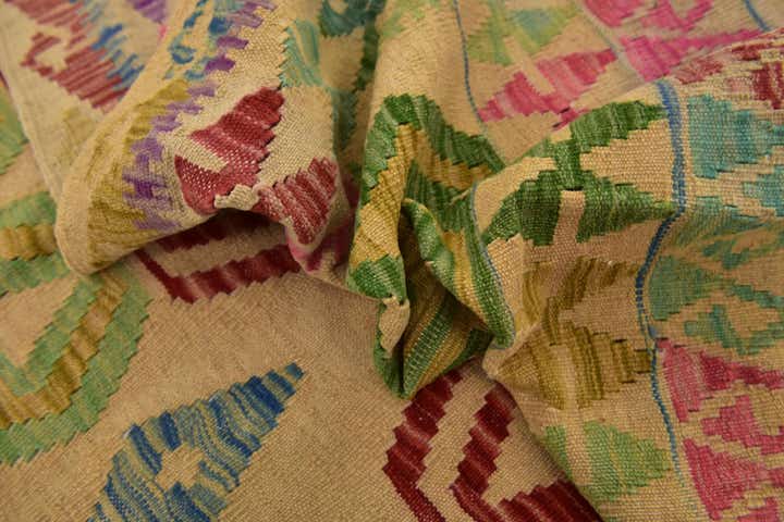 4' 9 x 6' 7 Hand Woven Kilim Maymana Wool Rug
