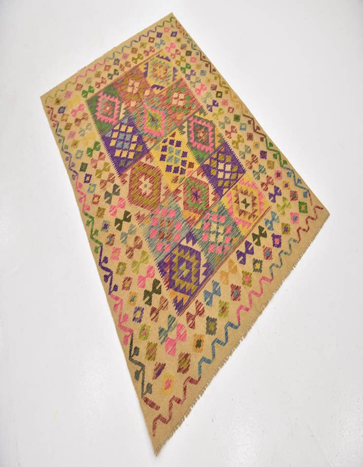 Detail image of 4' 9 x 6' 7 Hand Woven Kilim Maymana Wool Rug