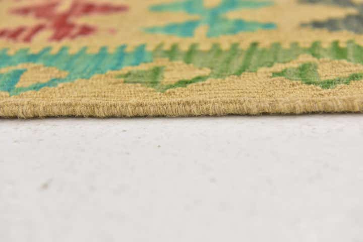 4' 10 x 6' 4 Hand Woven Kilim Maymana Wool Rug