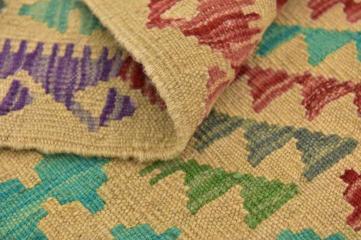 4' 10 x 6' 4 Hand Woven Kilim Maymana Wool Rug