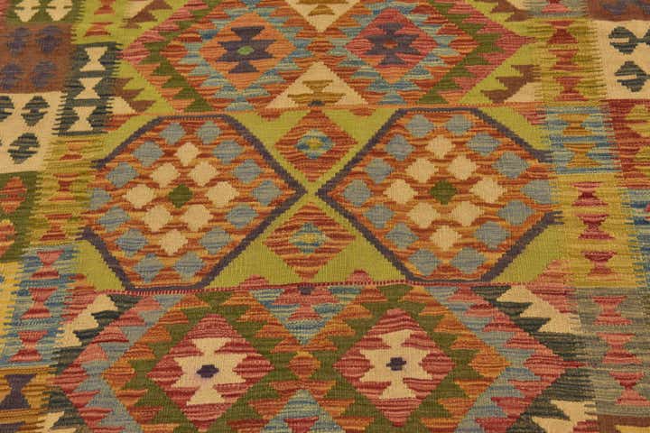 4' 9 x 6' 5 Hand Woven Kilim Maymana Wool Rug