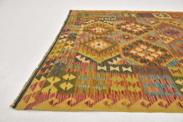 4' 9 x 6' 5 Hand Woven Kilim Maymana Wool Rug