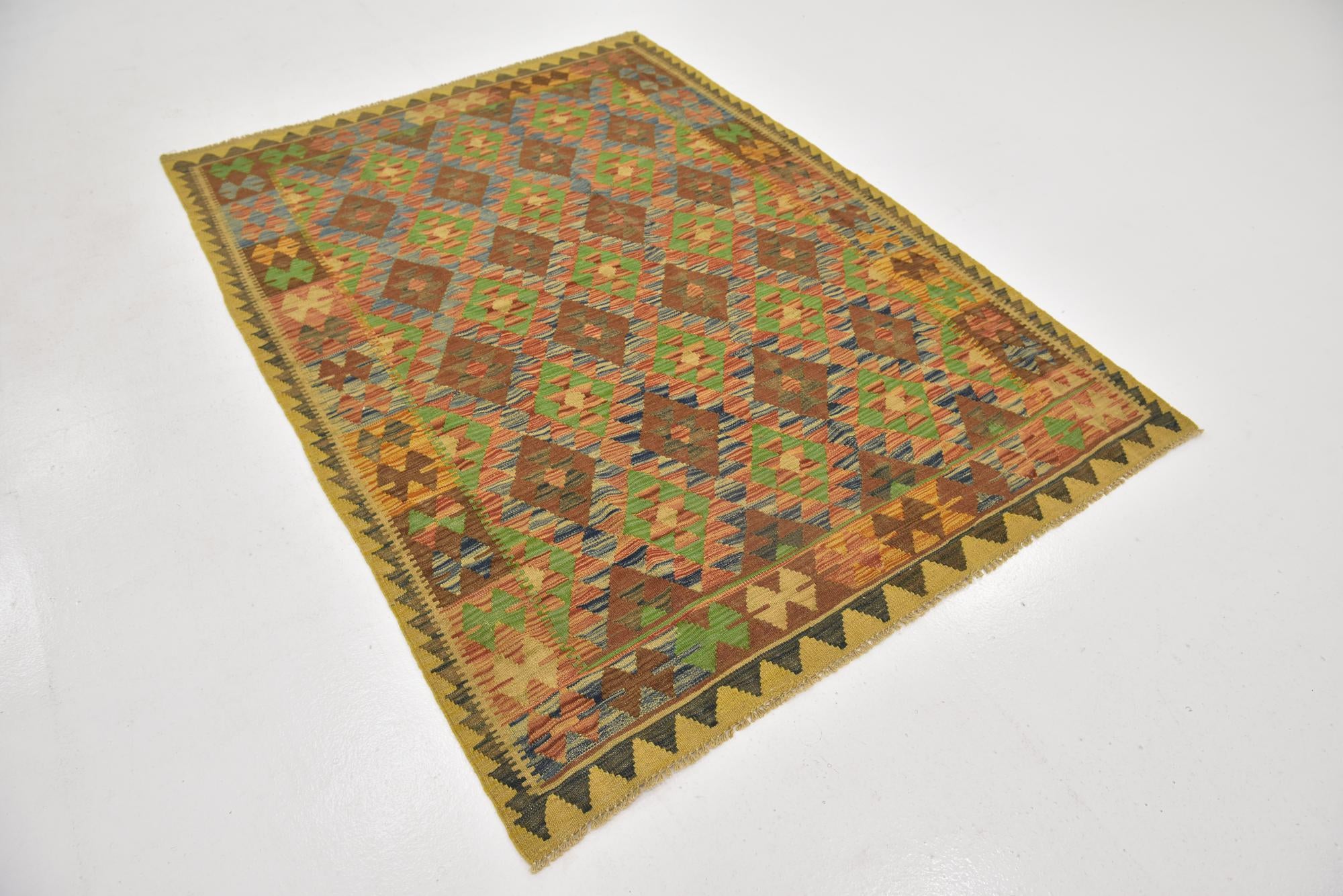 5' x 6' 10 Hand Woven Kilim Maymana Wool Rug