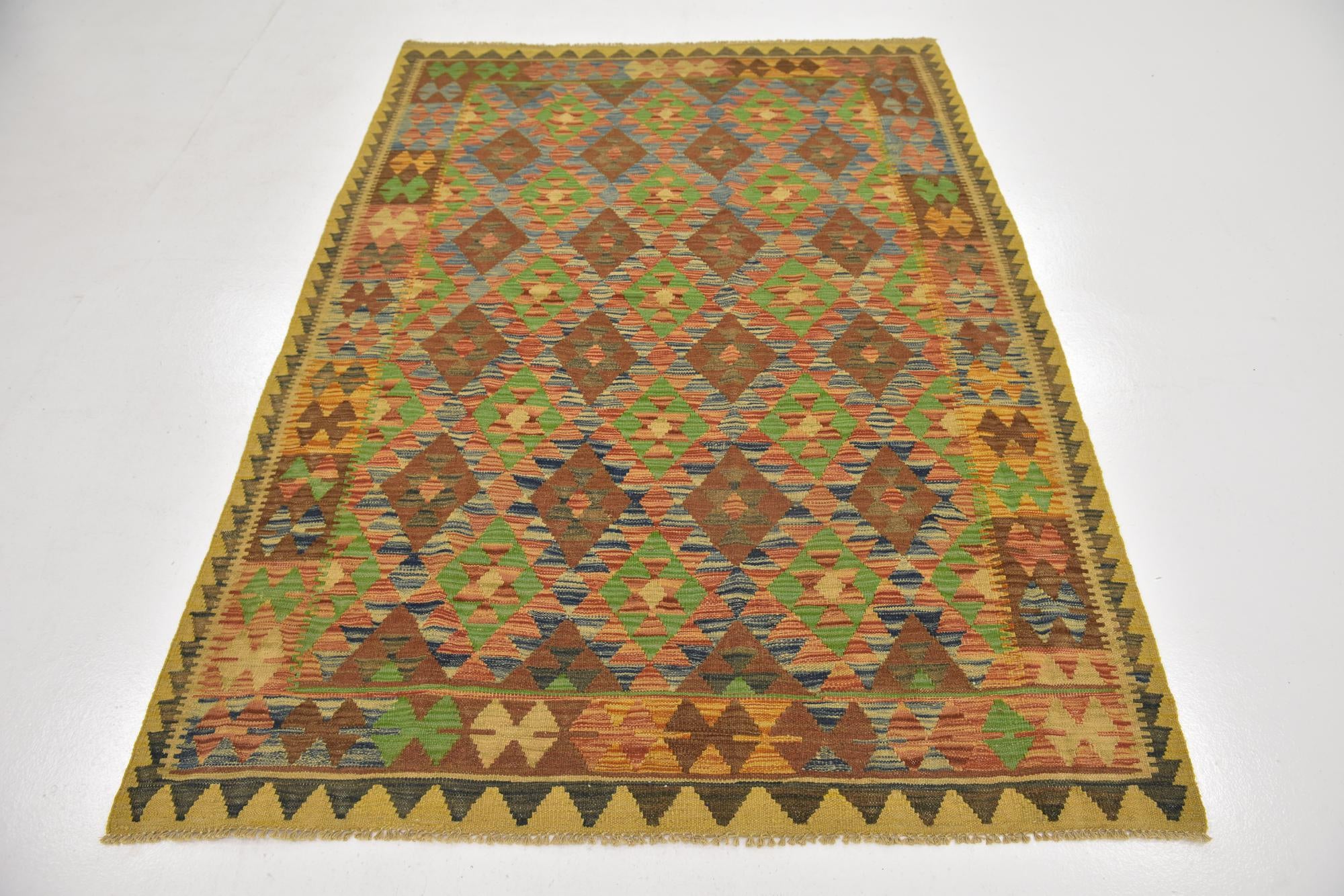 5' x 6' 10 Hand Woven Kilim Maymana Wool Rug