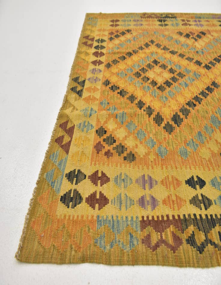 Detail image of 5' x 6' 4  Hand Woven Kilim Maymana Wool Rug