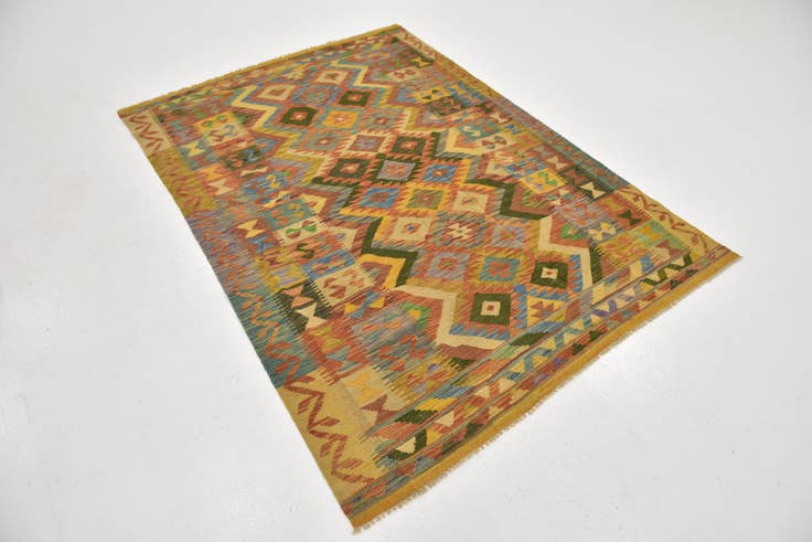 Detail image of 4' 7 x 6' 5 Hand Woven Kilim Maymana Wool Rug