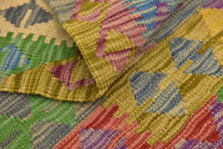 Detail image of 3' 4 x 5' Hand Woven Kilim Maymana Wool Rug
