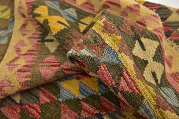 Detail image of 3' 5 x 5' Hand Woven Kilim Maymana Wool Rug