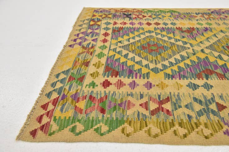 Detail image of 3' 3 x 6' 3 Hand Woven Kilim Maymana Wool Rug
