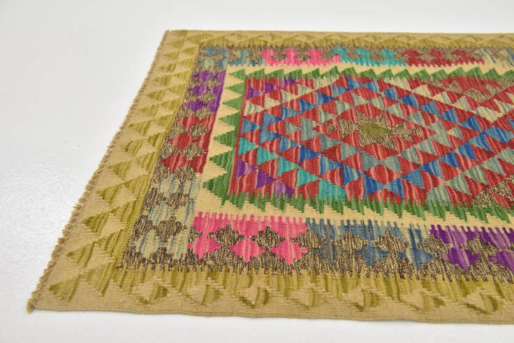 Detail image of 2' 7 x 4' Hand Woven Kilim Maymana Wool Rug