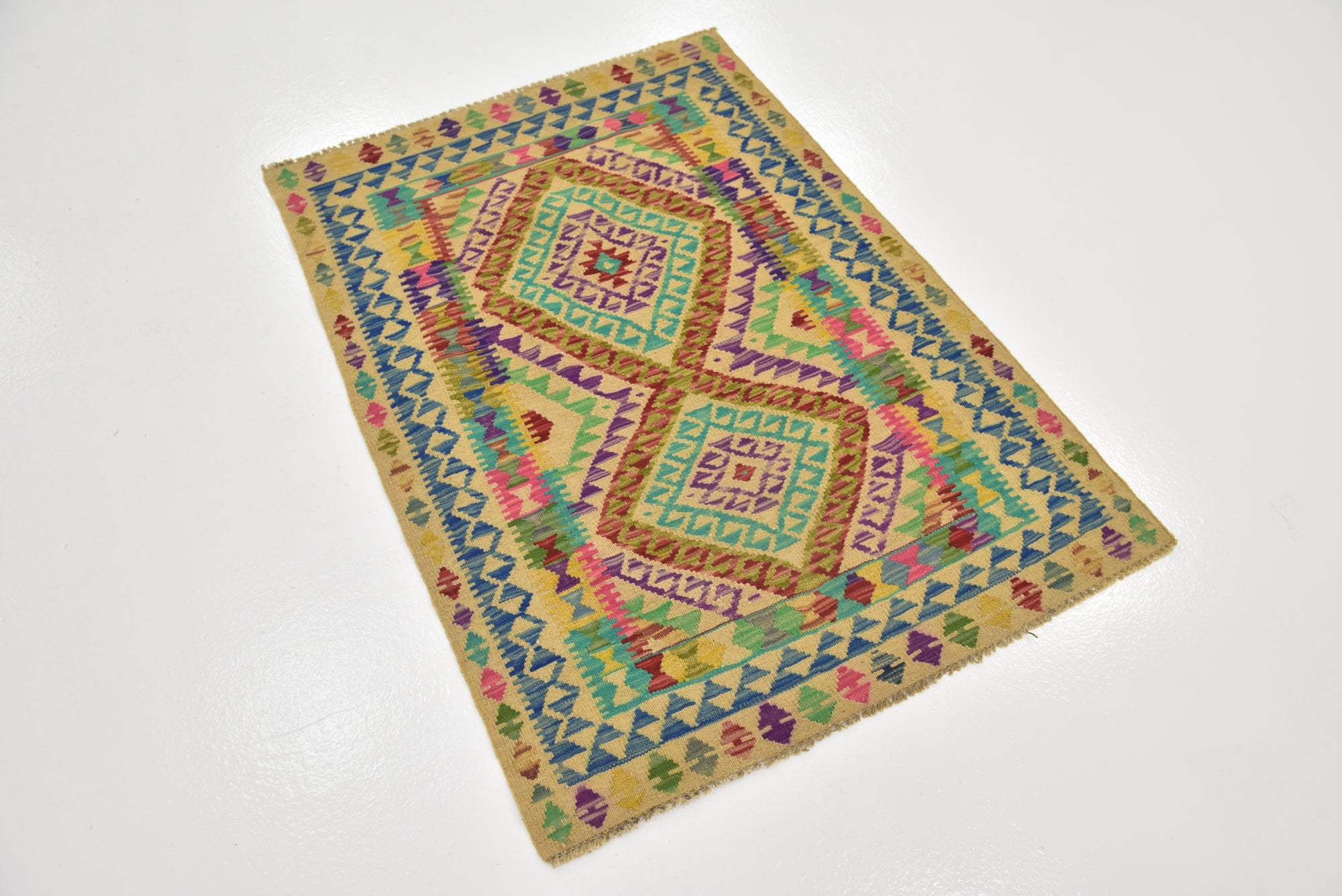 2' 9 x 4' Hand Woven Kilim Maymana Wool Rug
