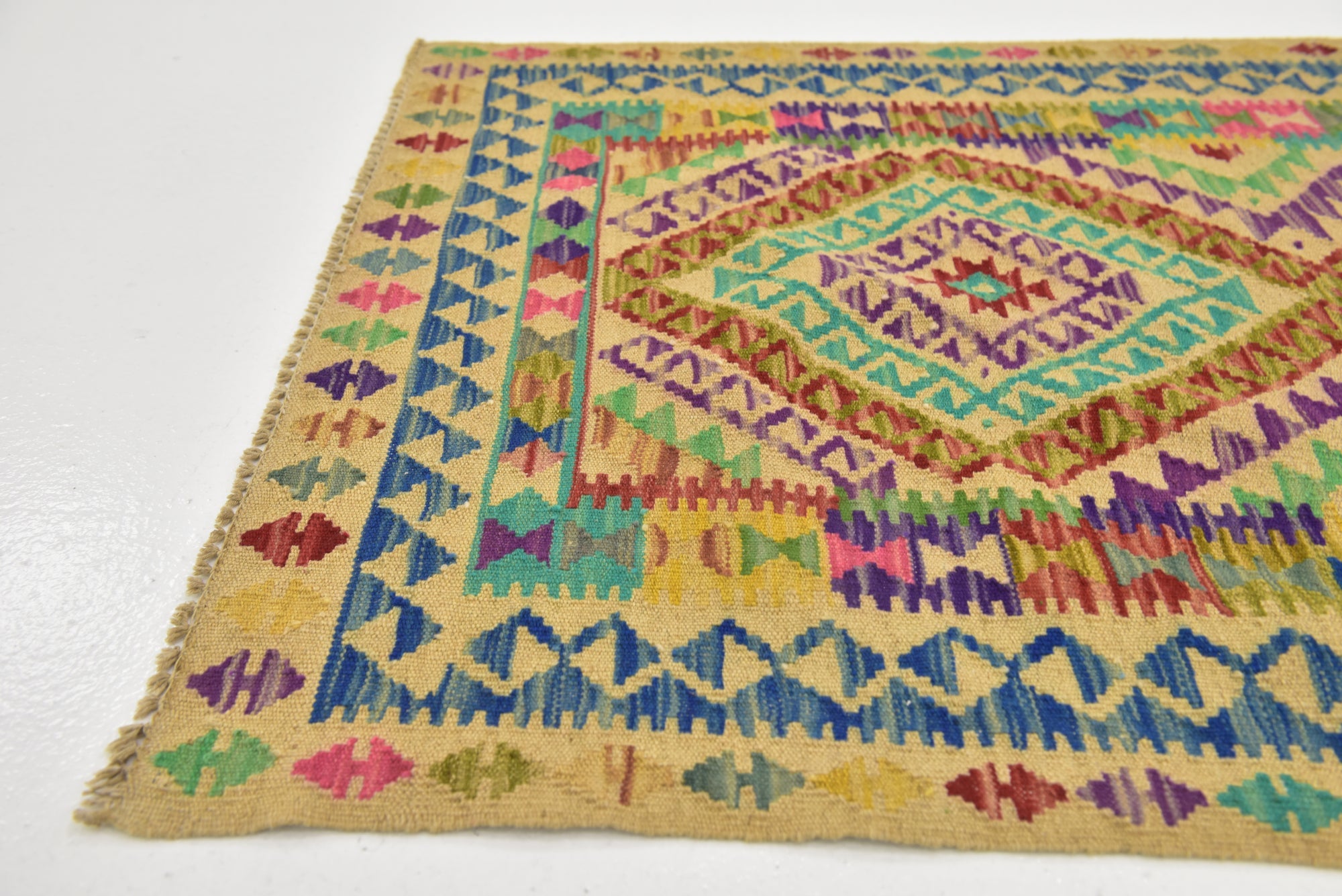 2' 9 x 4' Hand Woven Kilim Maymana Wool Rug