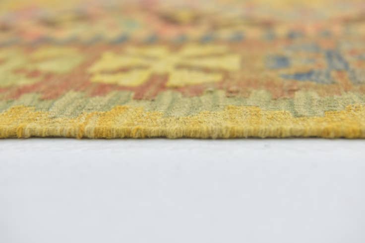 Detail image of 3' 3 x 5' Hand Woven Kilim Maymana Wool Rug